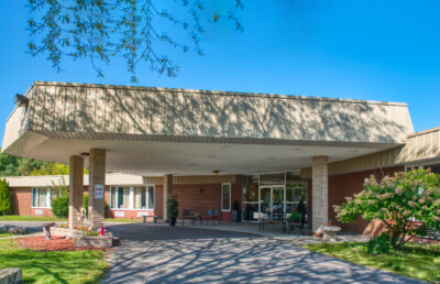 sumaclodge_exterior